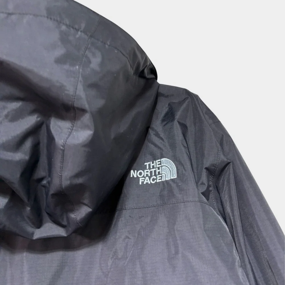 The North Face Mens DryVent Rain Jacket Gray Hooded Windbreaker Shell